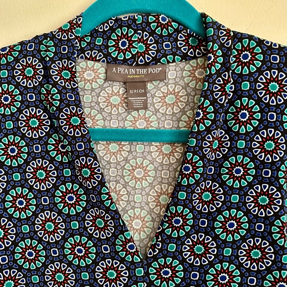 A Pea In The Pod Maternity Blouse, Geometric, Floral, Print, Small 🤰 - Picture 8 of 11
